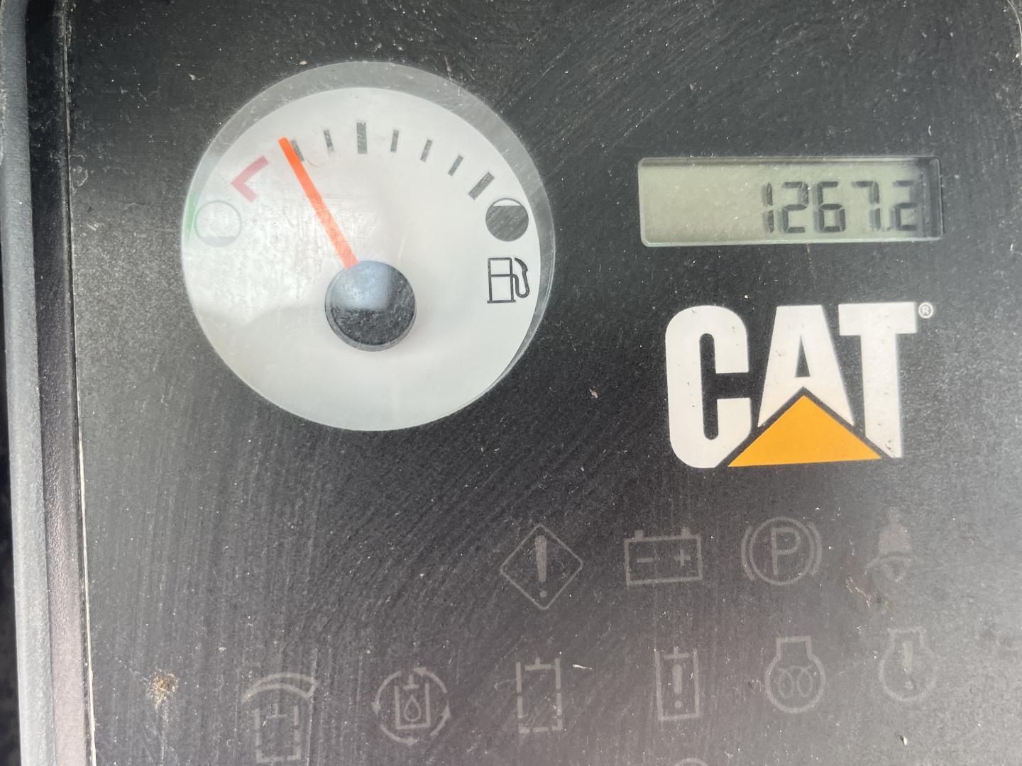 ./imagenes/INVOICE/2019/16087/MINICARGADOR CATERPILLAR 246C (21).JPG